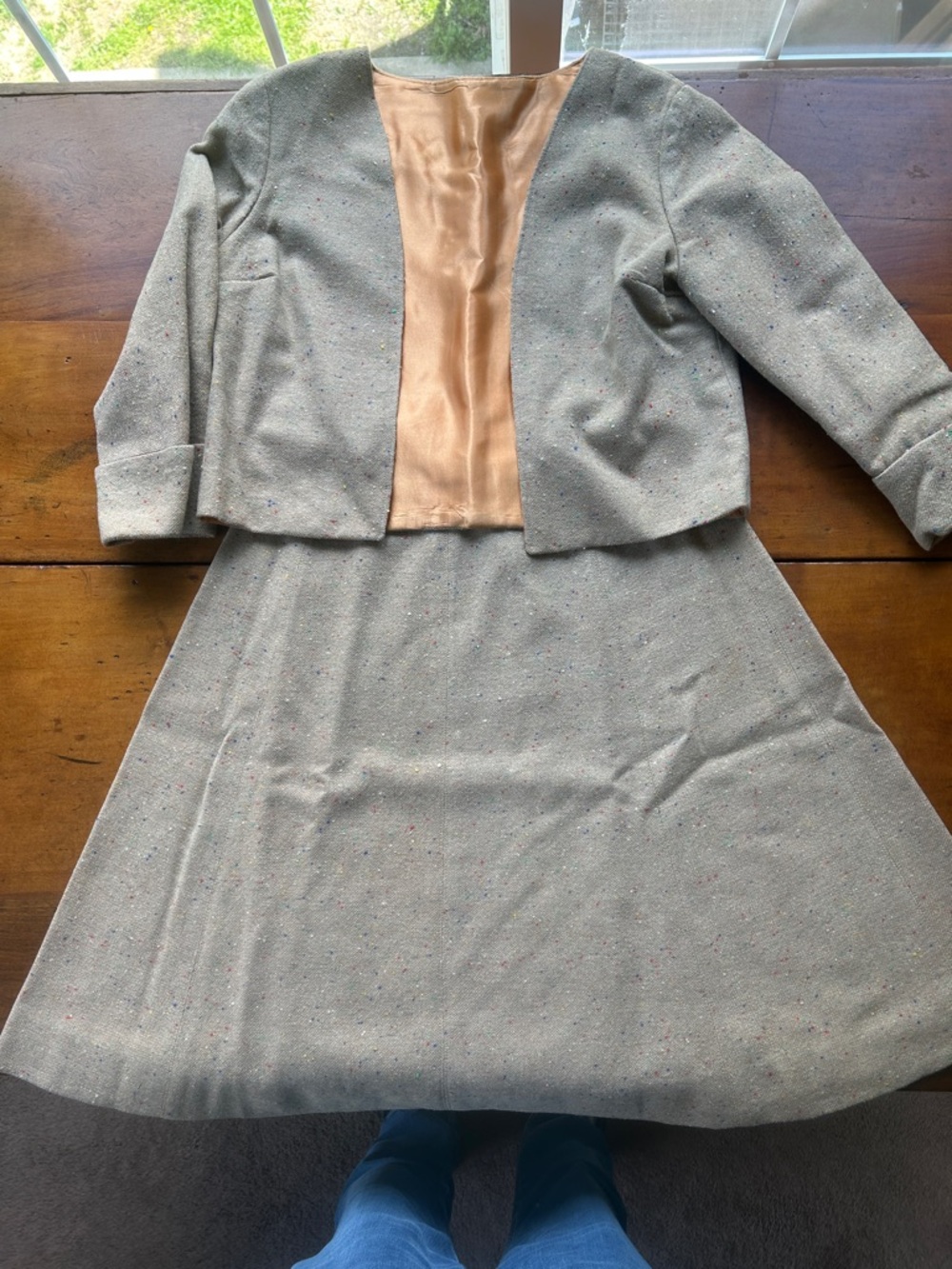 Vintage Classic A-Line Tweed Skirt in Light Gray